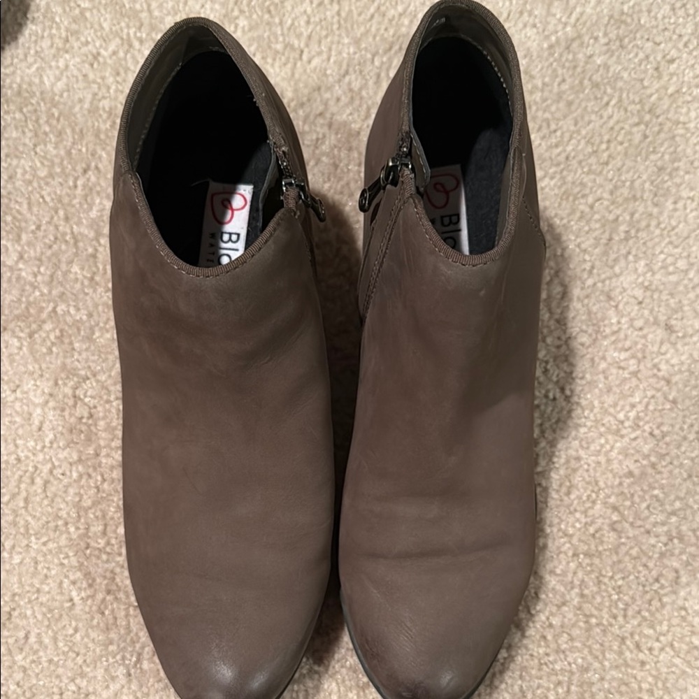 Blondo Brown Winter Rain Boots Ankle Style